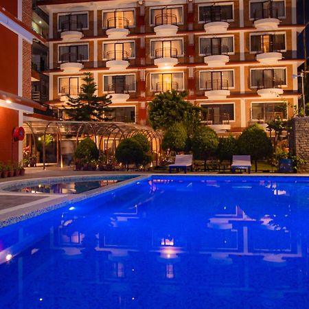 Temple Himalaya Hotel & Spa Pokhara Bagian luar foto